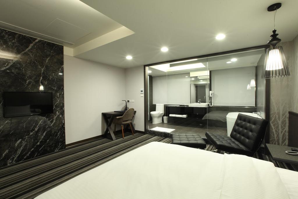Sun Sweet Hotel Luodong Exteriör bild
